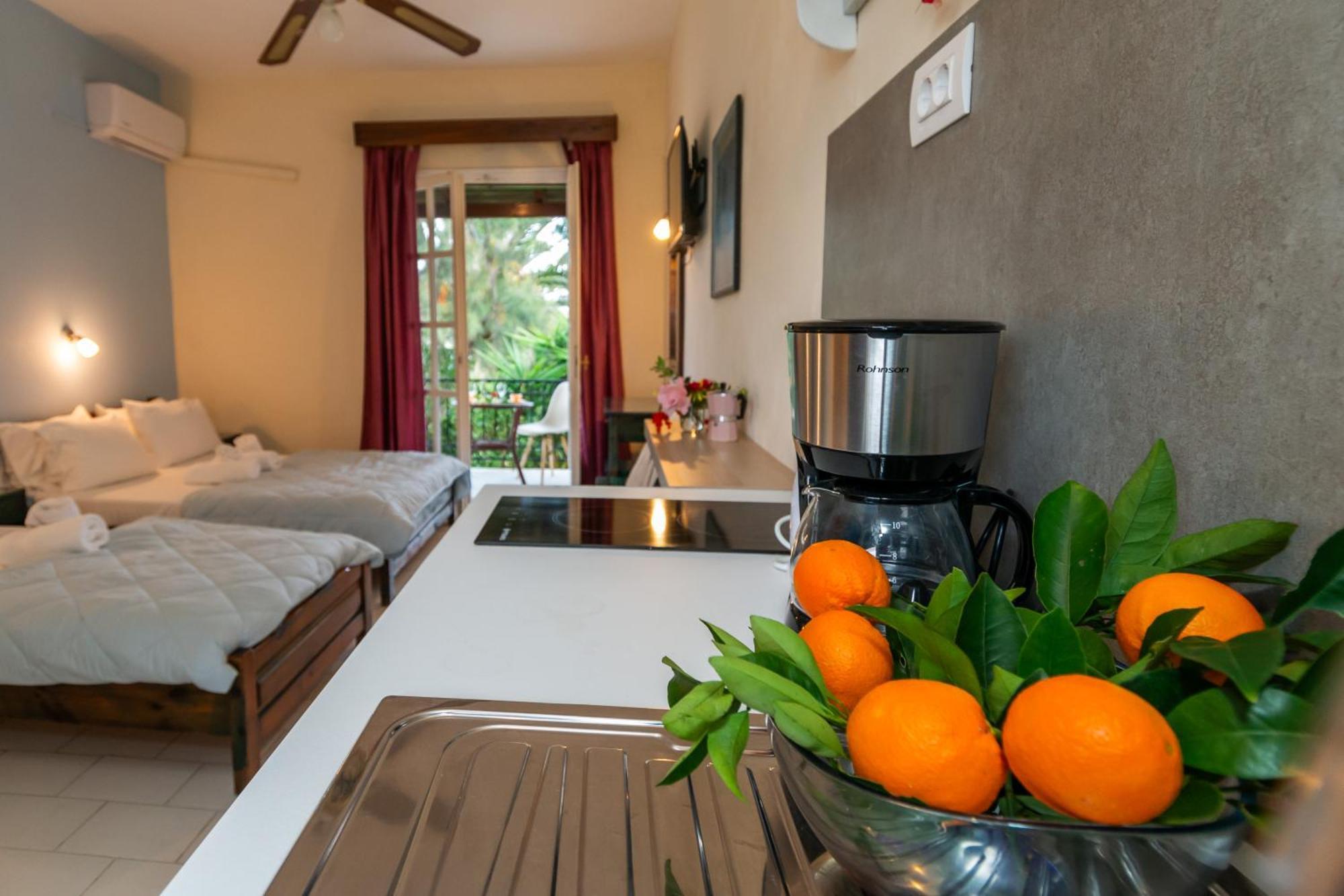Hara Aparthotel *